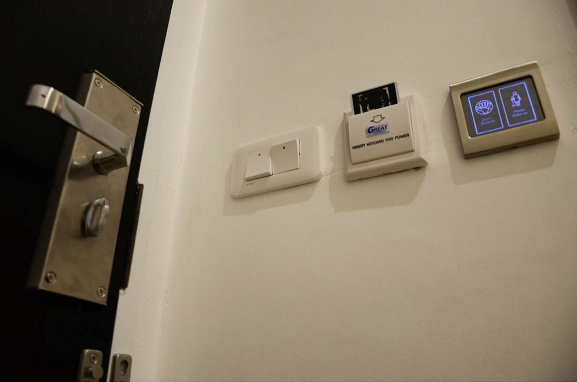3 Howw Hostel At Sukhumvit 21 Бангкок Экстерьер фото