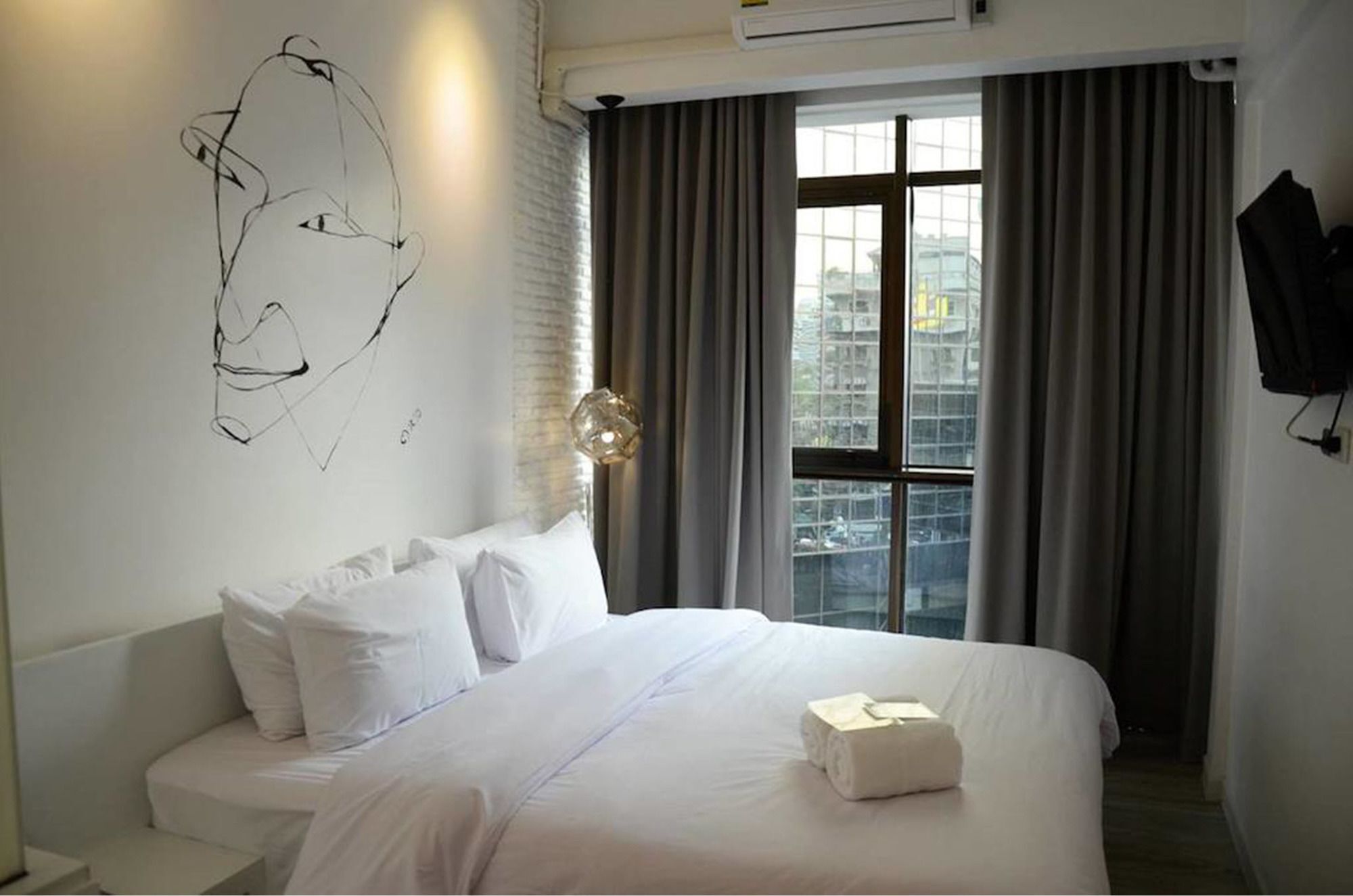 3 Howw Hostel At Sukhumvit 21 Бангкок Экстерьер фото